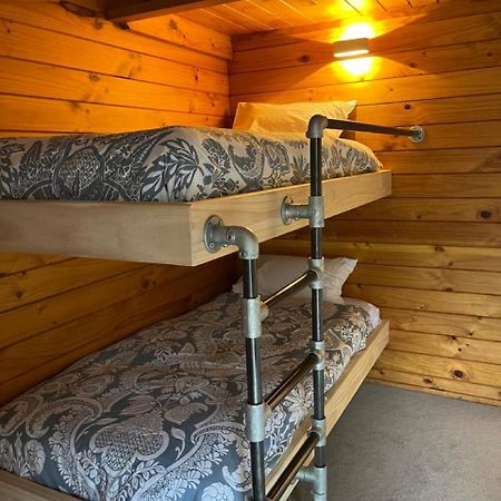 Smoke Lake Hot Springs Lodge & Camp 罗托鲁阿 外观 照片